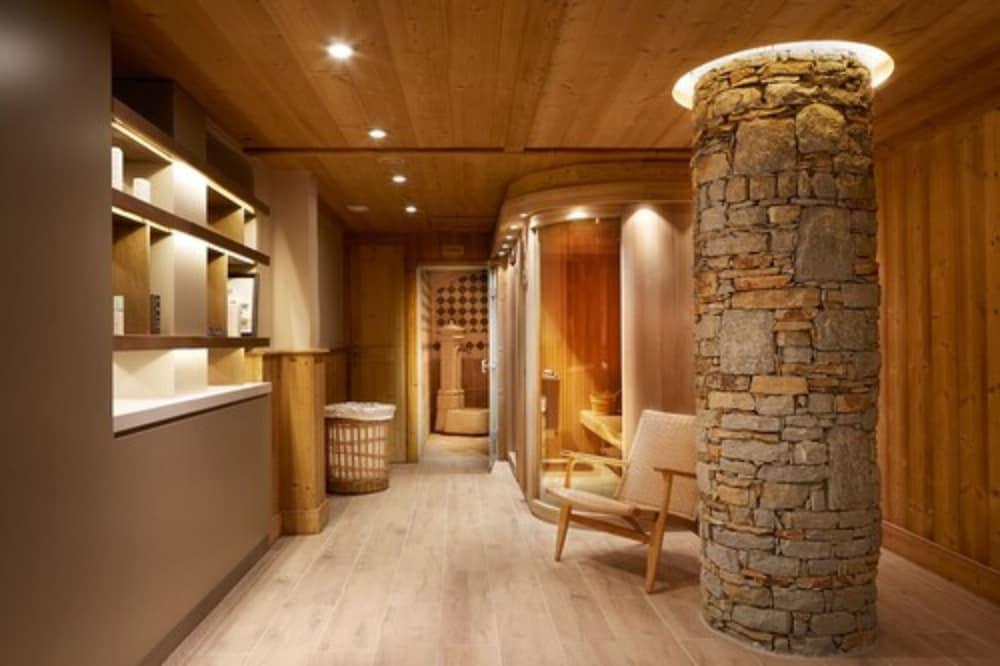 Hotel Des Trois Vallees Courchevel Exterior photo